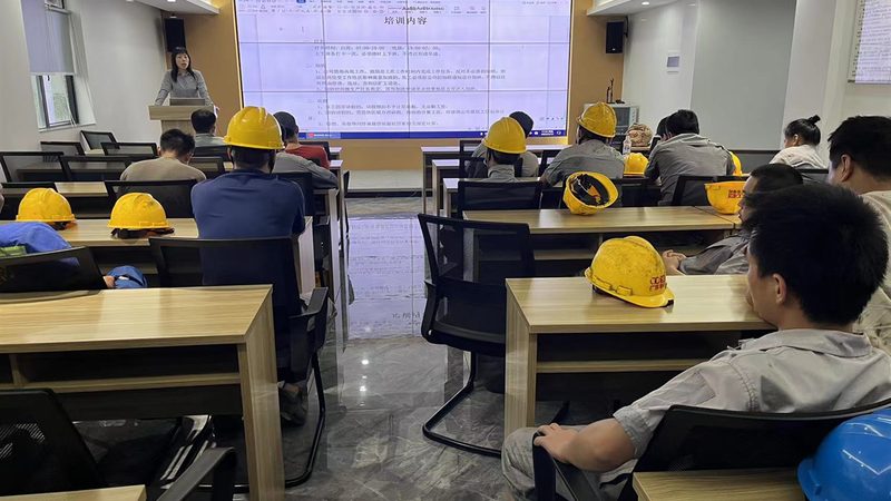 成人大专毕业证书样本模板：揭秘证书背后的秘密