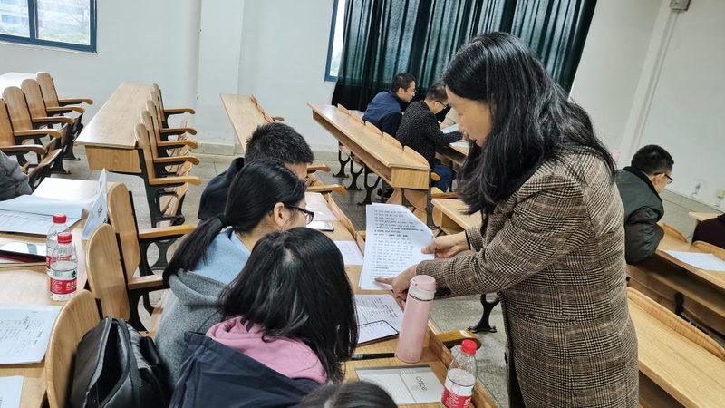 心理咨询师培训代理加盟，如何选择合适机构？**