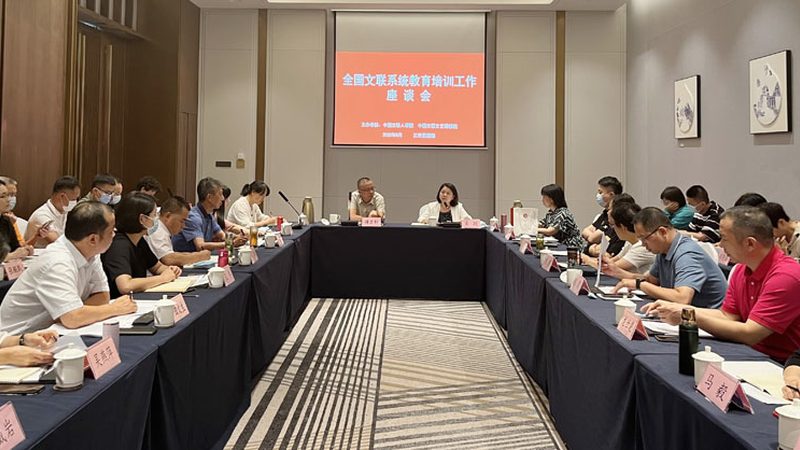 编程过程中会遇到各种难题，良好的心理素质有助于应对挑战。以下是一些建议：